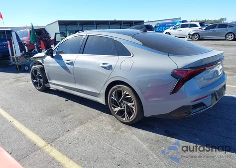 2025 Kia K5 Gt-Line z USA, uszkodzony, nr VIN KNAG64J72S5300531